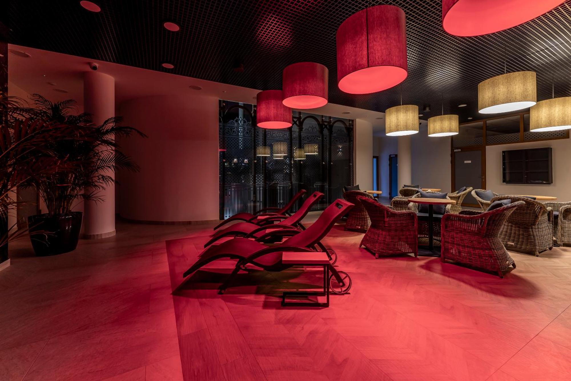 Aura Medical Spa Nałęczów エクステリア 写真