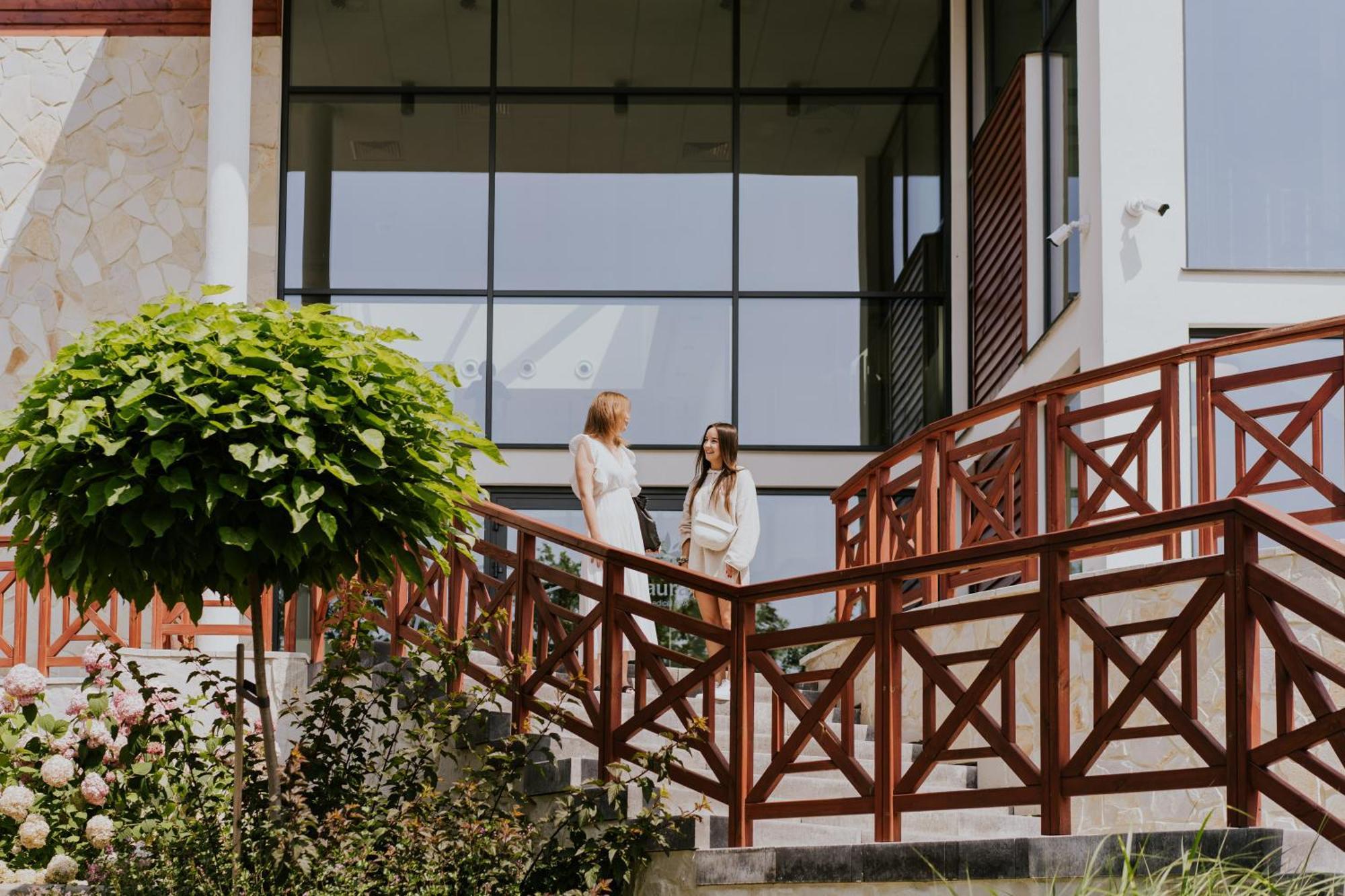 Aura Medical Spa Nałęczów エクステリア 写真
