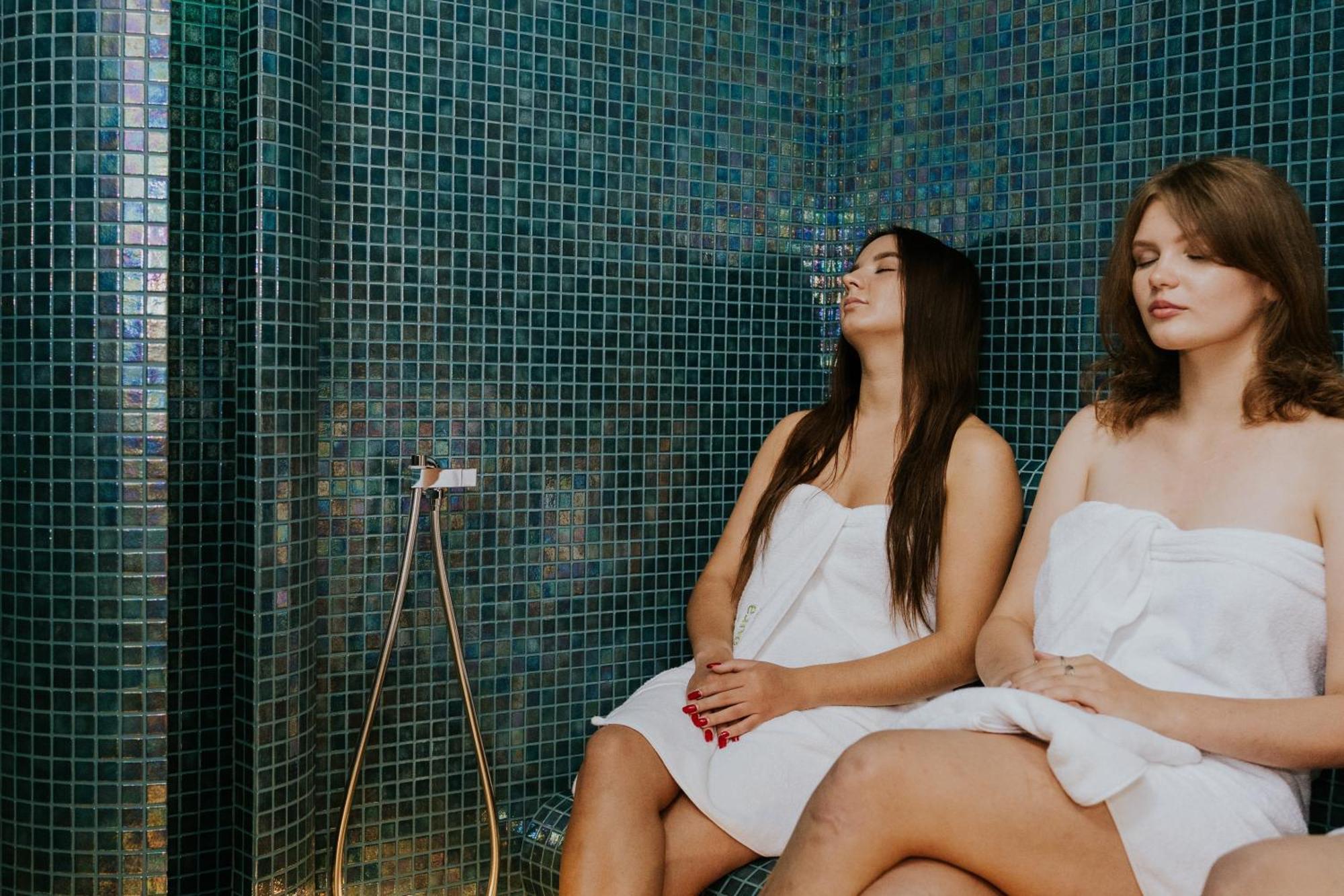 Aura Medical Spa Nałęczów エクステリア 写真